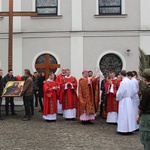 Niedziela Palmowa - młodzi z biskupem