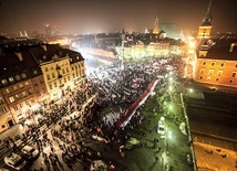 Wieczorem po Mszy św. z archikatedry warszawskiej przed Pałac Prezydencki wyruszy marsz z portretami ofiar katastrofy smoleńskiej