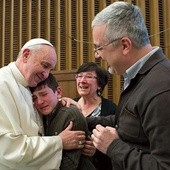W 2013 r. uzdrowiony za wstawiennictwem rodziców św. Teresy Pietro spotkał się z Franciszkiem. W ramionach papieża rozpłakał się i mówił: to, że żyję, oznacza, że tak mocno kocha mnie Jezus