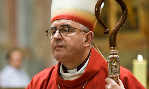 Bp Jarecki wraca do archidiecezji