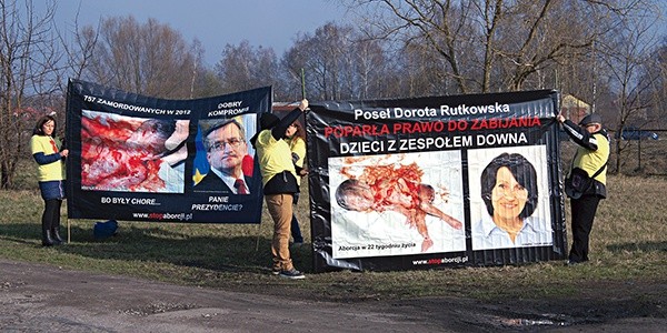  Organizatorami byli członkowie sochaczewskiej komórki Fundacji „Pro – Prawo do życia”