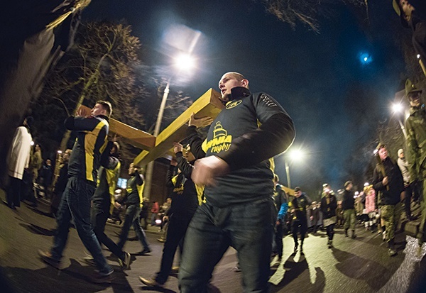 Rugbiści aktywnie uczestniczyli w Drodze Krzyżowej ulicami Gdyni. Hasło drużyny Arki brzmi: „Wiara naszą siłą”