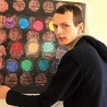 Pasją Tomka Nowakowskiego chorego na autyzm, ucznia ZPSW w Głogowie, jest plastyka. W MBP zorganizowano wystawę jego prac