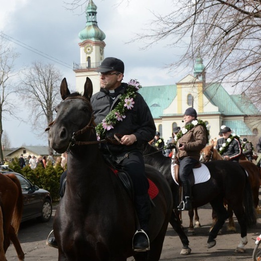 Procesja konna w Ostropie