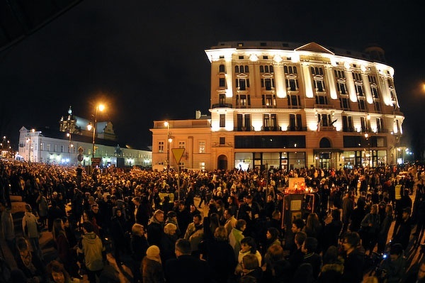 2010. Warszawa po katastrofie