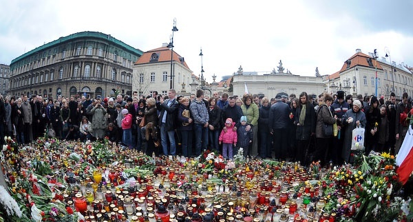 2010. Warszawa po katastrofie