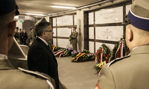 Kard. Nycz: Smoleńsk jak pusty grób