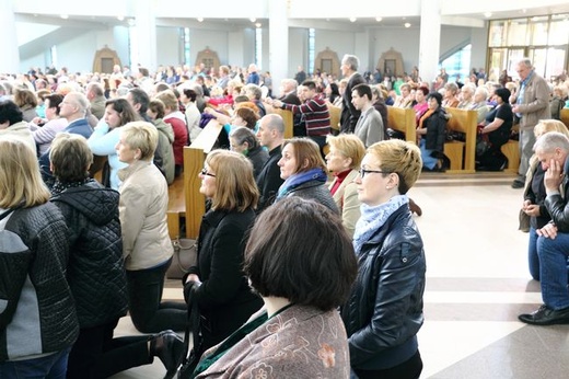 Pielgrzymi ze Świdnicy w sanktuarium Bożego Miłosierdzia