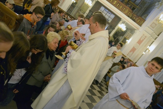 Peregrynacja symboli ŚDM w Szydłowcu i Opocznie