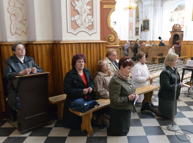 Peregrynacja symboli ŚDM w Szydłowcu i Opocznie