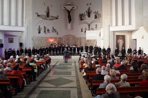 Msza i koncert smoleński w Gdyni