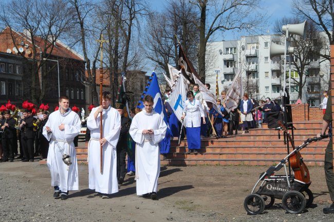 Krzyż w parafii franciszkańskiej w Gliwicach