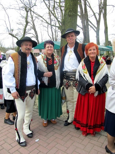 Pielgrzymi zakochani w Jezusie Miłosiernym 