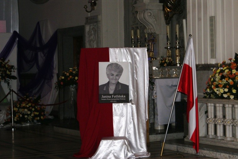Upamiętnienie senator Janiny Fetlińskiej
