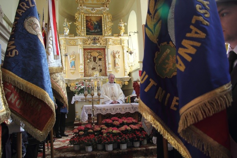 Obchody 75. rocznicy zbrodni katyńskiej w Głogowcu