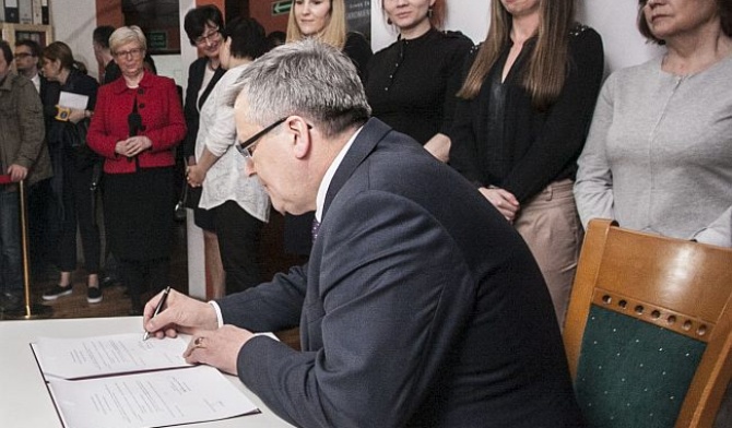 Prezydent ratyfikował konwencję przemocową