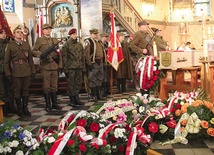  Jednym z owoców projektu był pogrzeb partyzanta Edwarda Biesoka „Edka” w Mazańcowicach – 67 lat po śmierci
