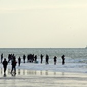 Czego chcą rosyjskie okręty w kanale La Manche?