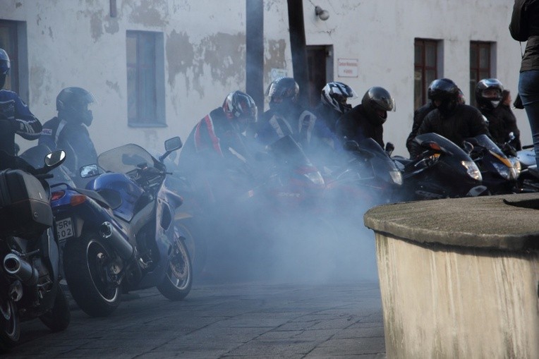 Otwarcie sezonu motocyklowego w Łęczycy