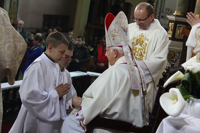 Ustanowienie lektorów i ceremoniarzy