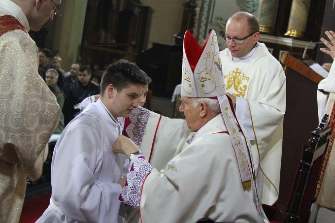 Ustanowienie lektorów i ceremoniarzy