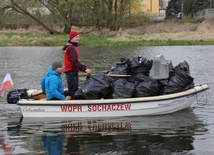 W sobotę 18 kwietnia odbyło się sprzątanie rzeki Bzury