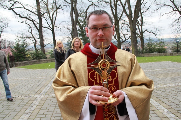 Relikwie św. Jana Pawła II w Podegrodziu