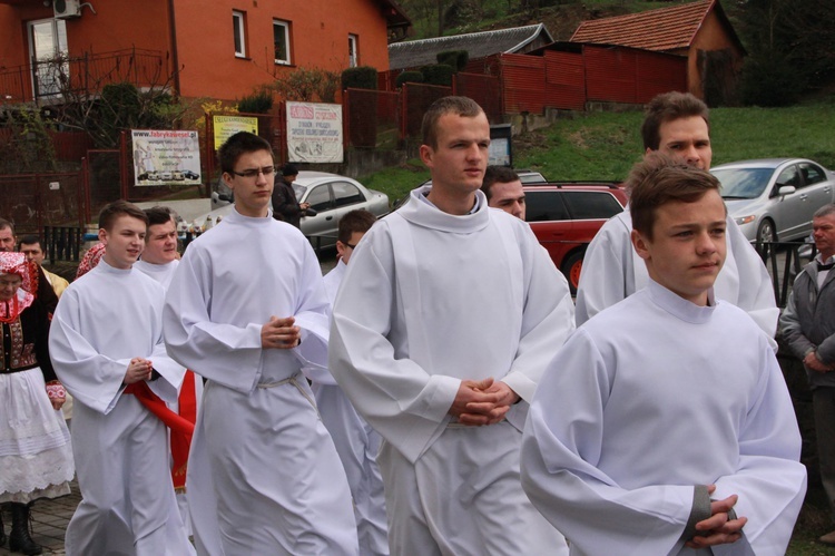 Relikwie św. Jana Pawła II w Podegrodziu