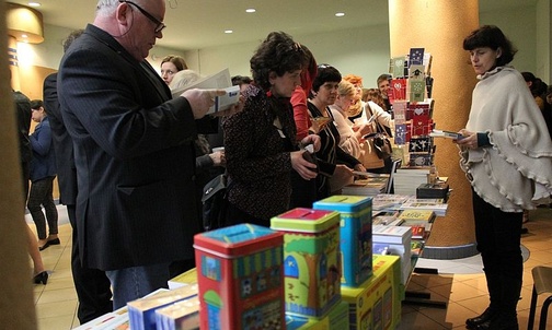 W czasie konferencji można było także zakupić książki i publikacje związane z edukacją finansową