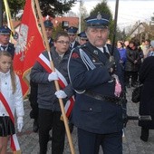 W procesji z obrazem wyróżniali się strażacy