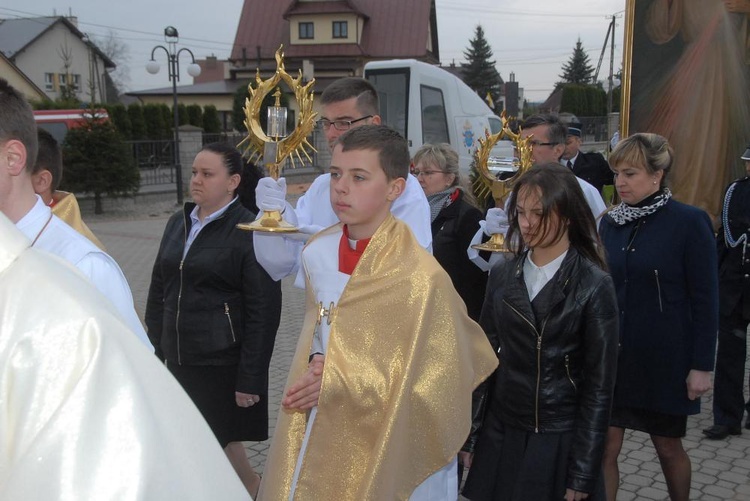 Nawiedzenie w par. Miłosierdzia Bożego w Woli Rzędzińskiej