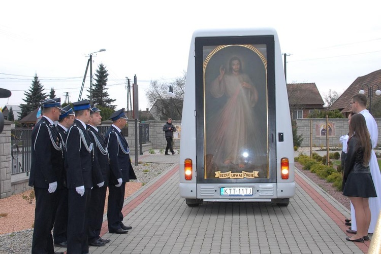 Nawiedzenie w par. Miłosierdzia Bożego w Woli Rzędzińskiej