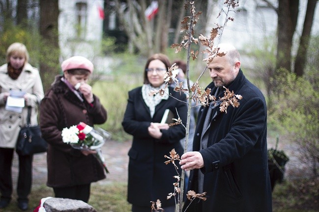 Drzewko będzie rosło w parku Muzeum Przyrody