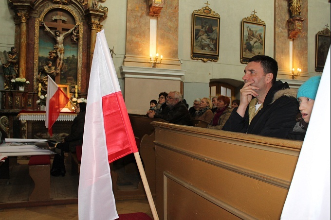 Rocznice: katyńska i smoleńska w Dusznikach