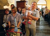 Centralnym punktem Święta Rodziny jest Eucharystia