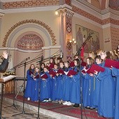 Koncert organowo-wokalny. Scholą parafialną kieruje ks. Witold Garbuliński