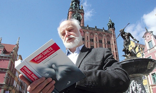 – Jeżeli sztuka porządkuje przestrzeń publiczną, daje harmonię w muzyce, która także czasami rozbrzmiewa w tej przestrzeni, to Słowo też ją kształtuje – mówi Waldemar Jaroszewicz 