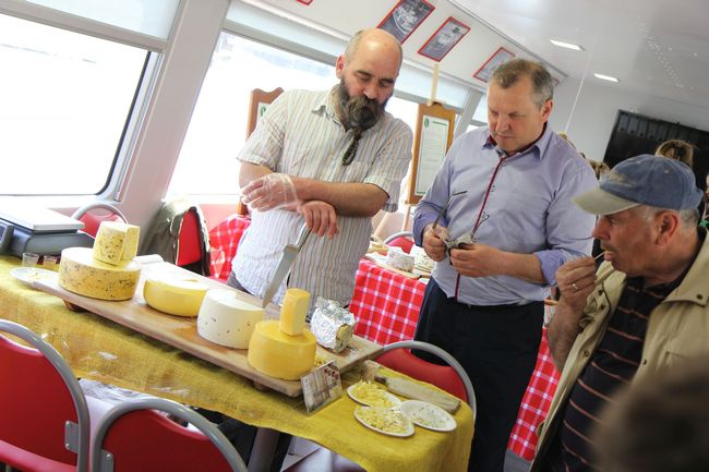 Inauguracja sezonu turystycznej żeglugi śródlądowej na Odrze w Nowej Soli.