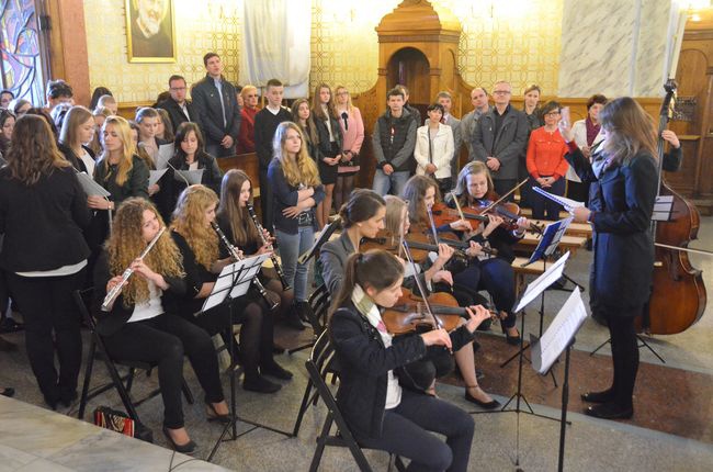 Niżańskie czuwanie przy symbolach