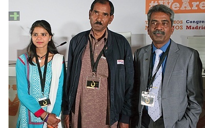 Od lewej: Eisham Ashiq,  Ashiq Masih  i Joseph Nadeem