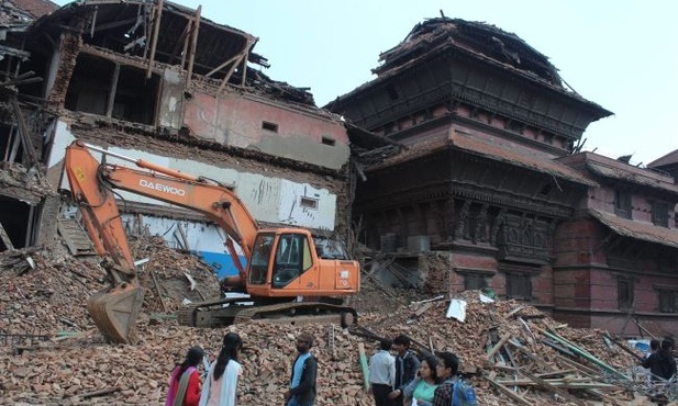 Nepal: Już ponad 4300 zabitych
