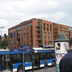 Zderzenie tramwaju z autobusem