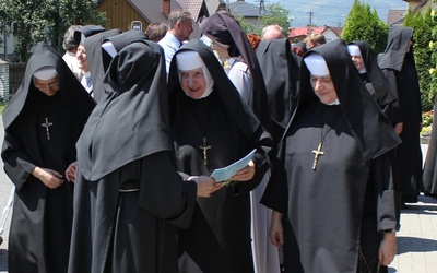 Wśród zgromadzeń, które na co dzień mogą spotkać bielsko-żywieccy diecezjanie są także siostry albertynki w Żabnicy