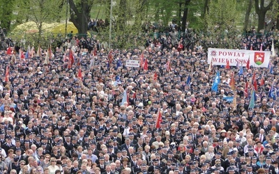 Strażacy u Matki