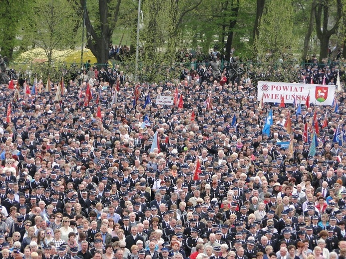 Strażacy u Matki