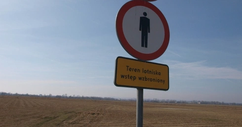 Tu na razie jest lotnisko...