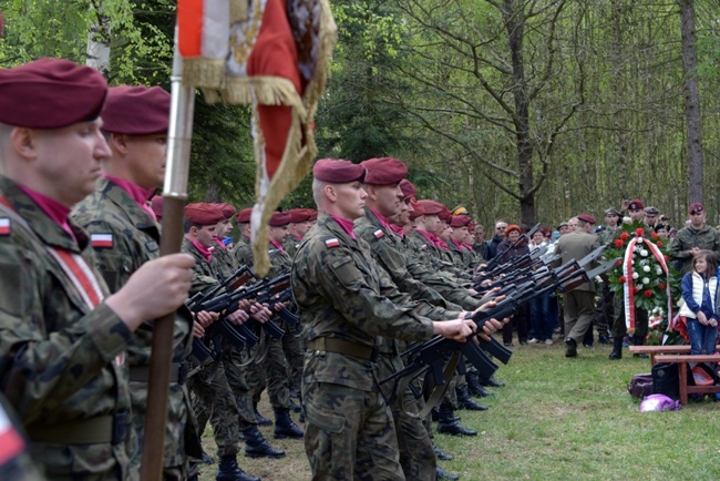 75. rocznica śmierci Henryka Dobrzańskiego ”Hubala”