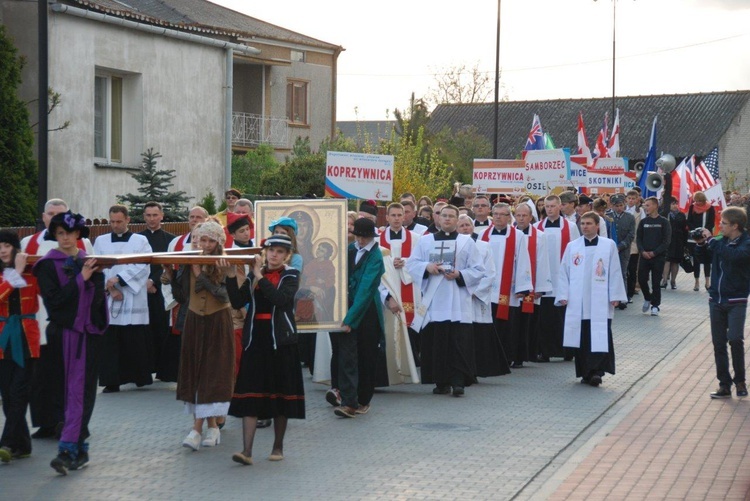 Peregrynacja symboli ŚDM w Osieku