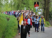 Pielgrzymi z grupy św. Bilczewskiego wkraczają do Malca