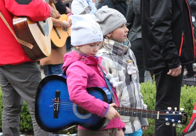 Gitarowy Rekord Guinnessa 2015